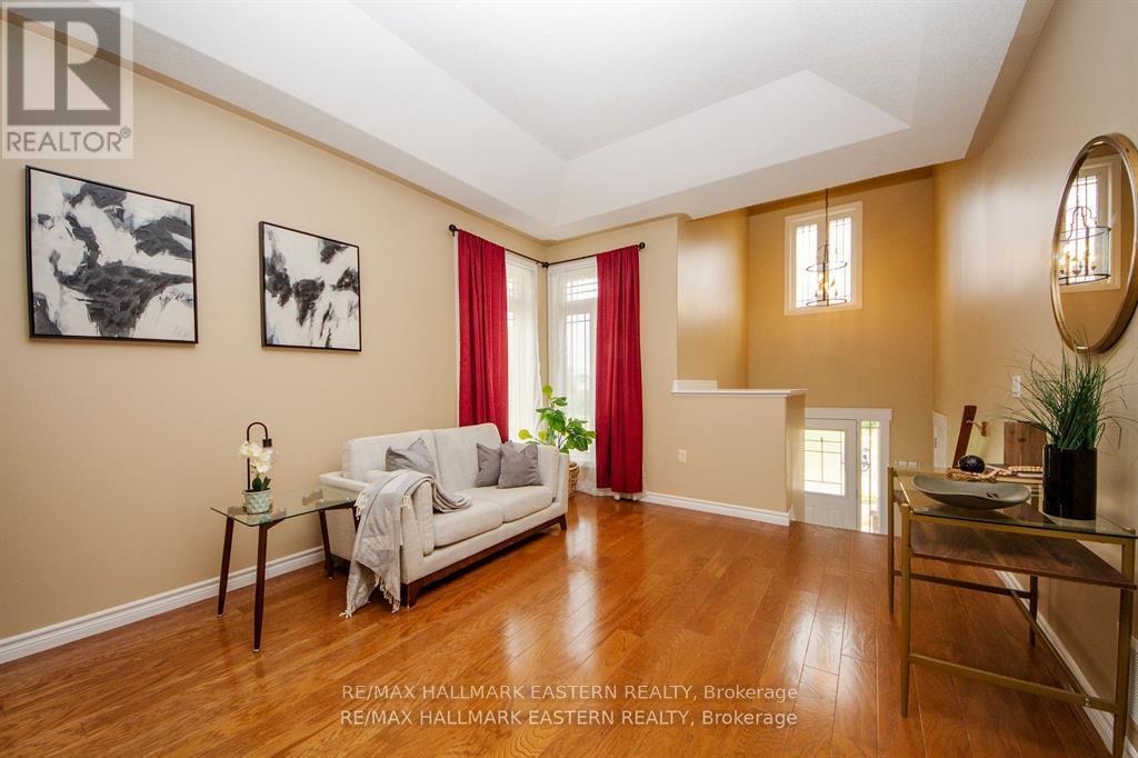 1568 Ireland Drive, Peterborough (Monaghan Ward 2), Ontario  K9K 2T2 - Photo 3 - X12585980