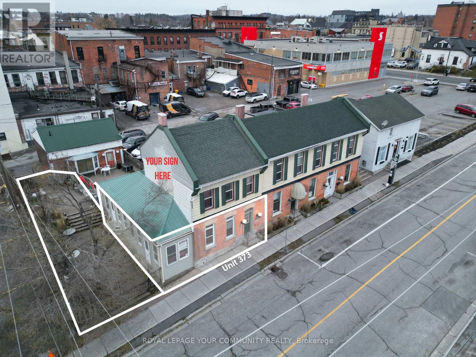 373 Queen Street, Peterborough Central (North), Ontario  K9H 3J7 - Photo 1 - X12586176