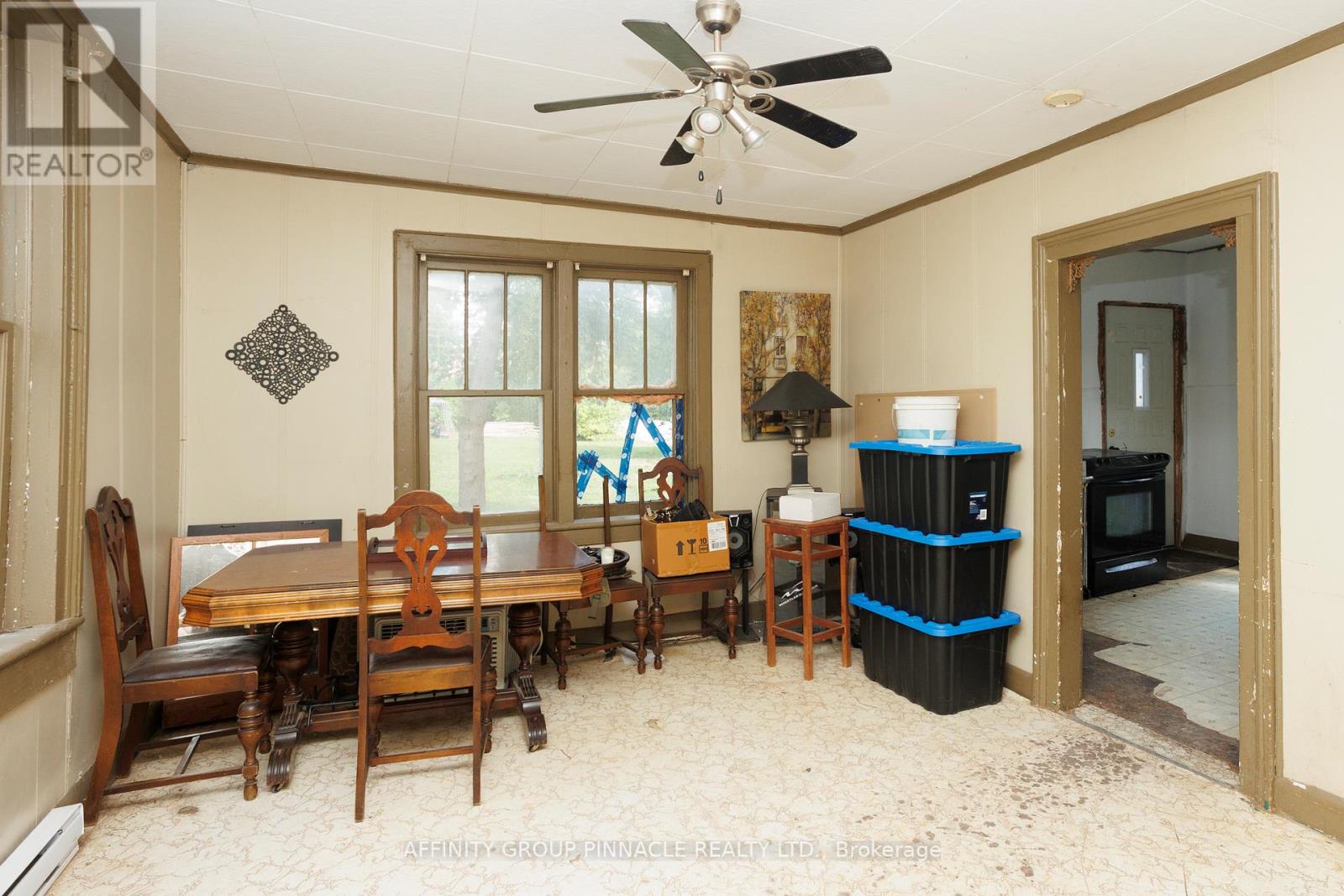 106 Russell Street W, Kawartha Lakes (Lindsay), Ontario  K9V 2X4 - Photo 17 - X12586518