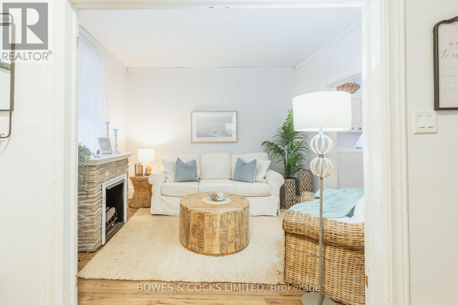 1049 High Street, Peterborough (Otonabee Ward 1), Ontario  K9J 5R8 - Photo 11 - X12586844