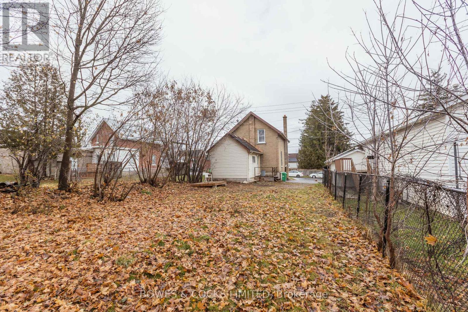 1049 High Street, Peterborough (Otonabee Ward 1), Ontario  K9J 5R8 - Photo 41 - X12586844