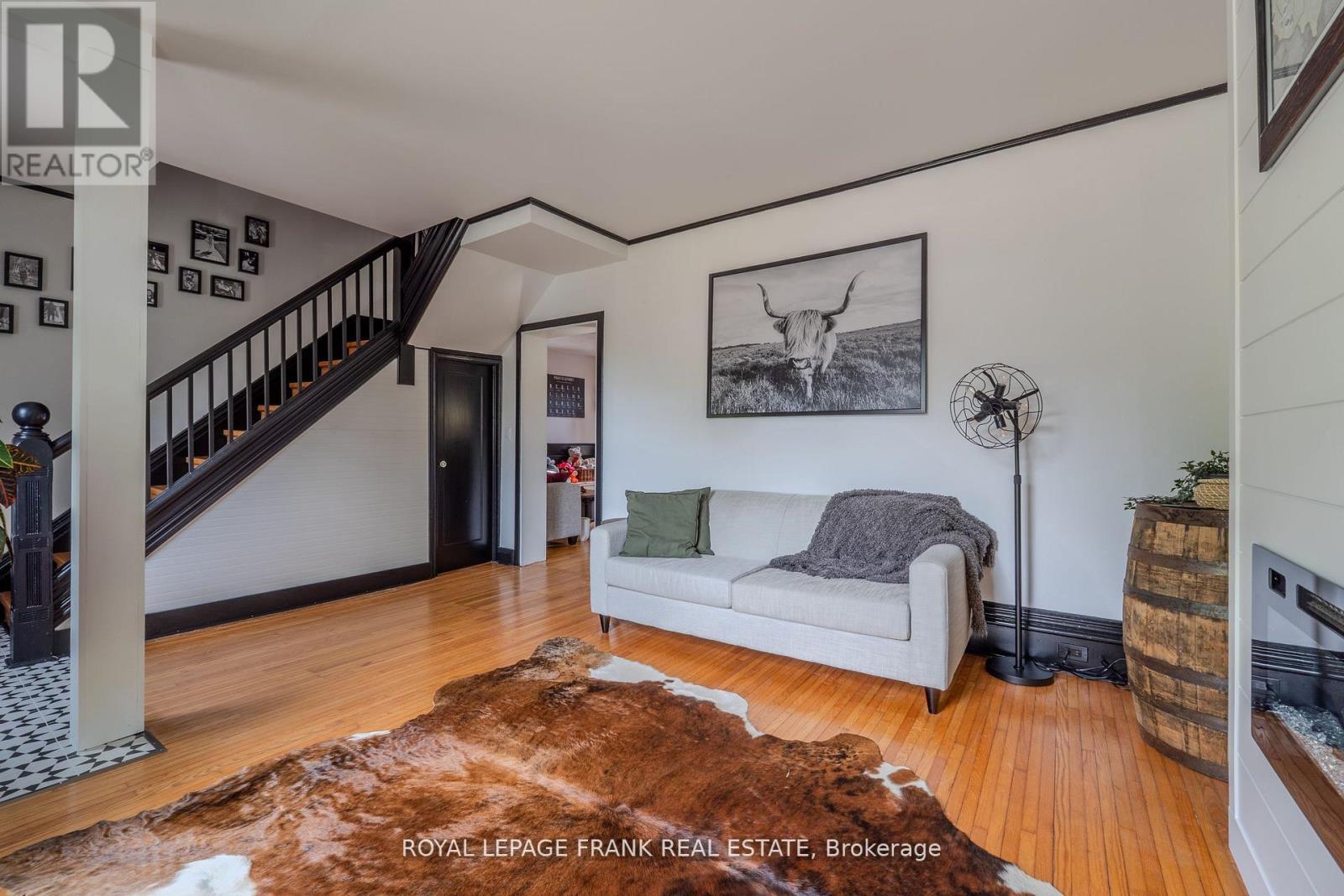 69 Peel Street, Kawartha Lakes (Lindsay), Ontario  K9V 3M5 - Photo 10 - X12587678