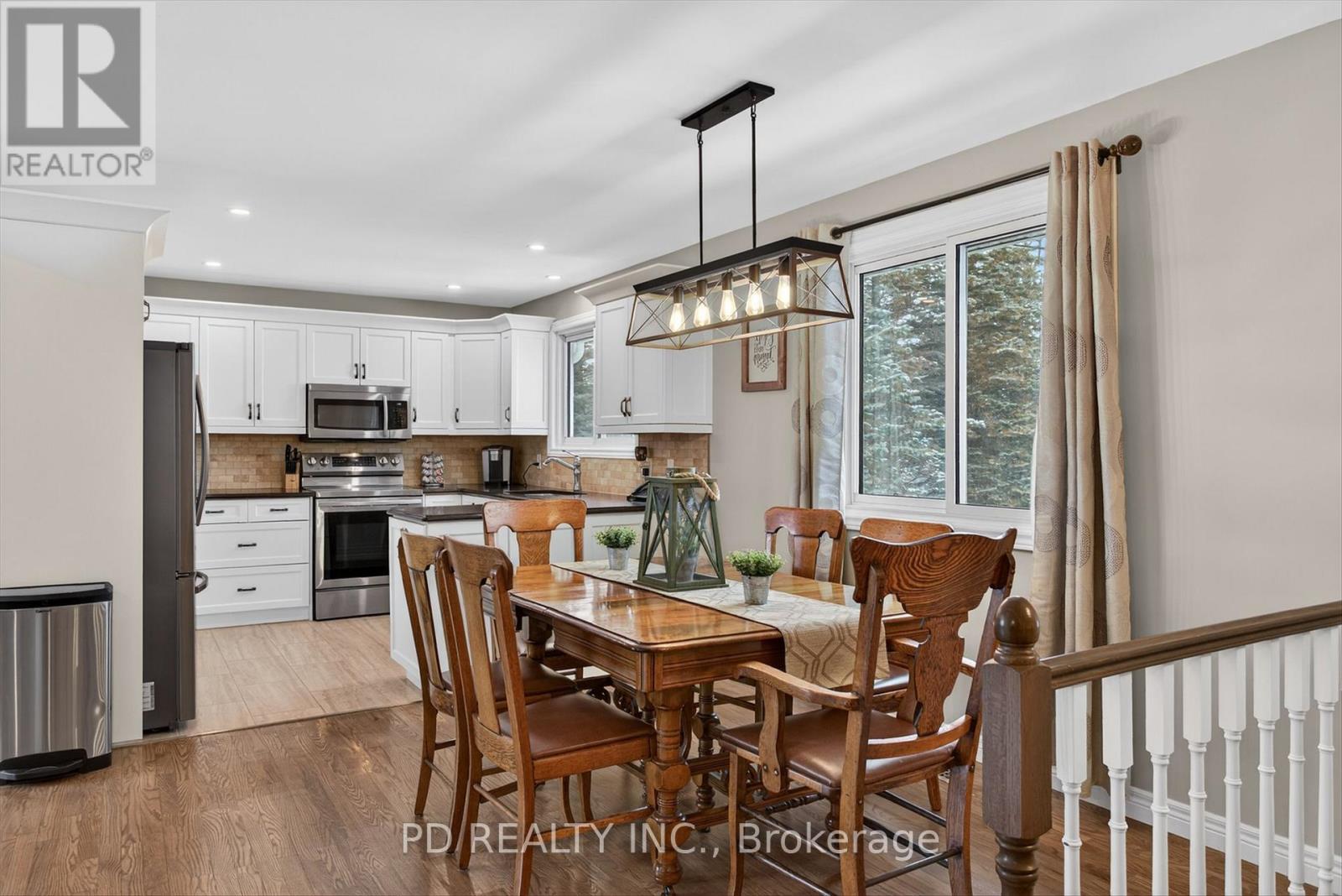 308 Cross Creek Road, Kawartha Lakes (Ops), Ontario  K9V 4R2 - Photo 7 - X12587890