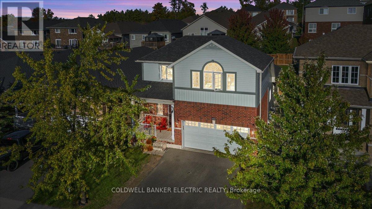 432 Florence Drive, Peterborough (Monaghan Ward 2), Ontario  K9J 0H9 - Photo 1 - X12588084