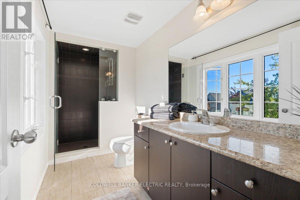 432 Florence Drive, Peterborough (Monaghan Ward 2), Ontario  K9J 0H9 - Photo 17 - X12588084