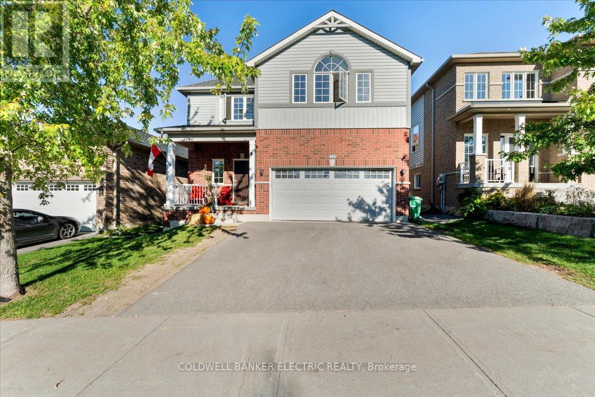 432 Florence Drive, Peterborough (Monaghan Ward 2), Ontario  K9J 0H9 - Photo 2 - X12588084