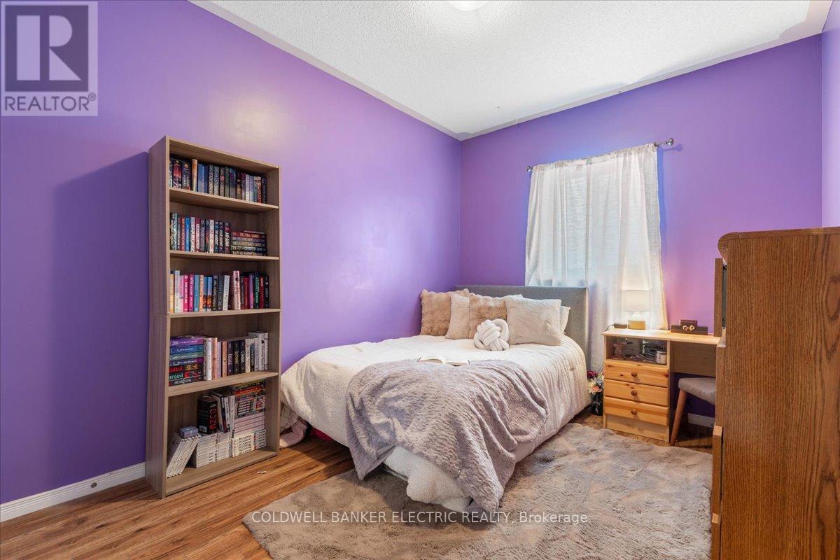 432 Florence Drive, Peterborough (Monaghan Ward 2), Ontario  K9J 0H9 - Photo 21 - X12588084