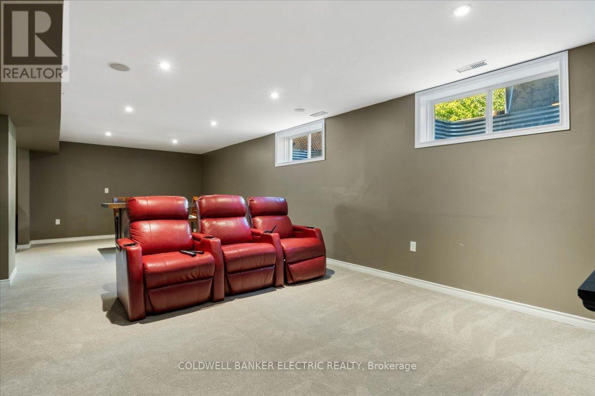 432 Florence Drive, Peterborough (Monaghan Ward 2), Ontario  K9J 0H9 - Photo 30 - X12588084