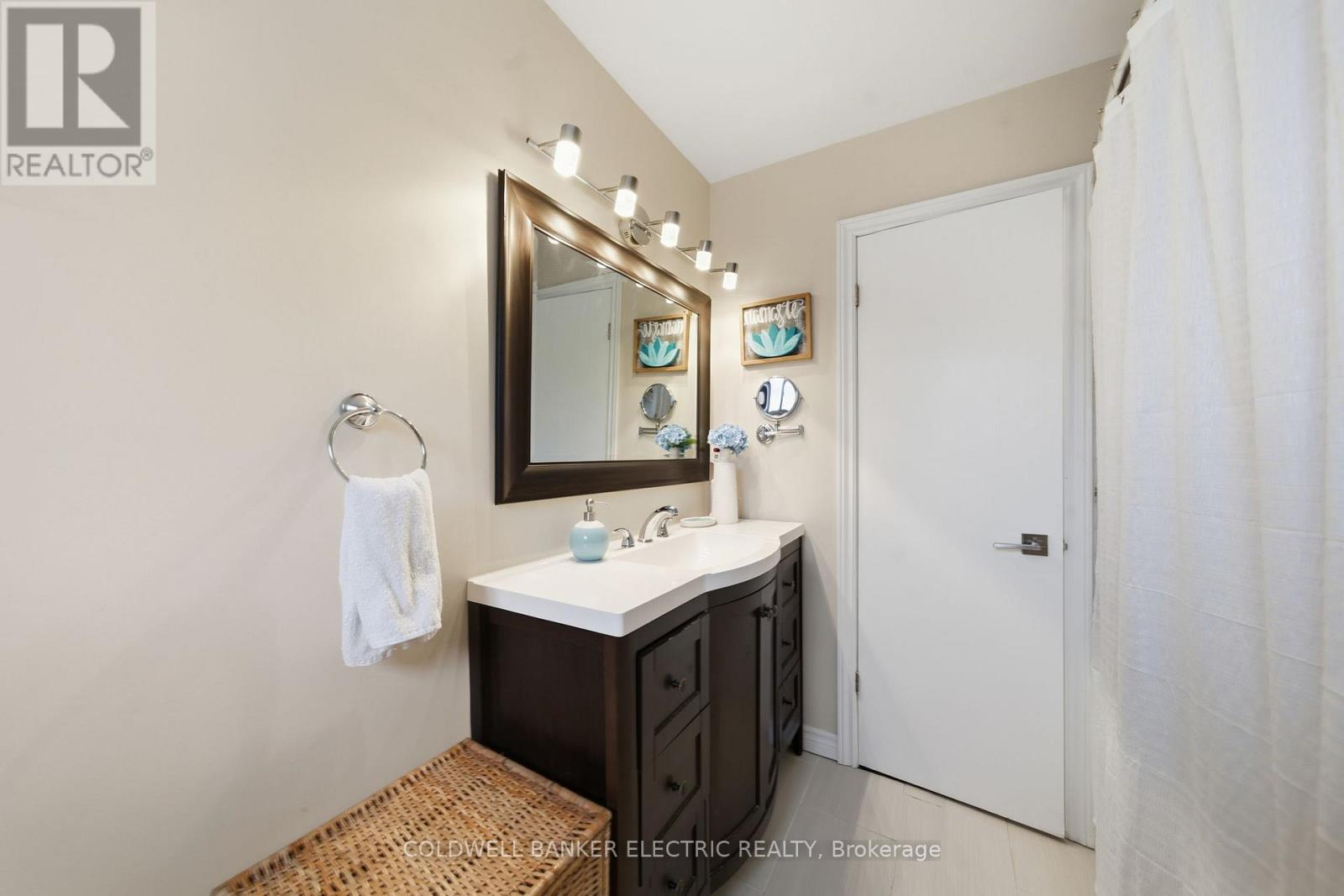 1673 Redwood Drive, Peterborough (Monaghan Ward 2), Ontario  K9K 1M2 - Photo 14 - X12590314