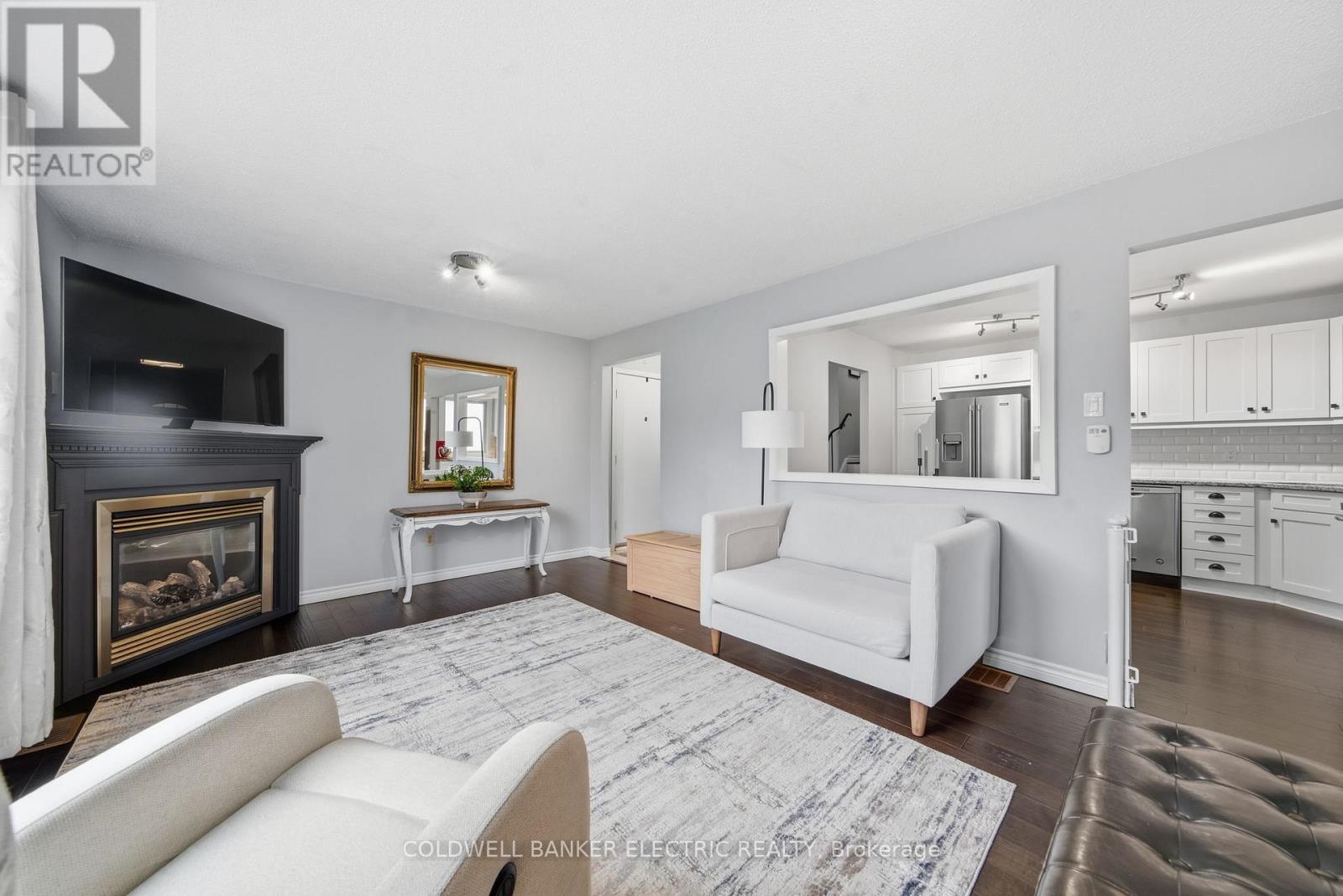 1673 Redwood Drive, Peterborough (Monaghan Ward 2), Ontario  K9K 1M2 - Photo 8 - X12590314