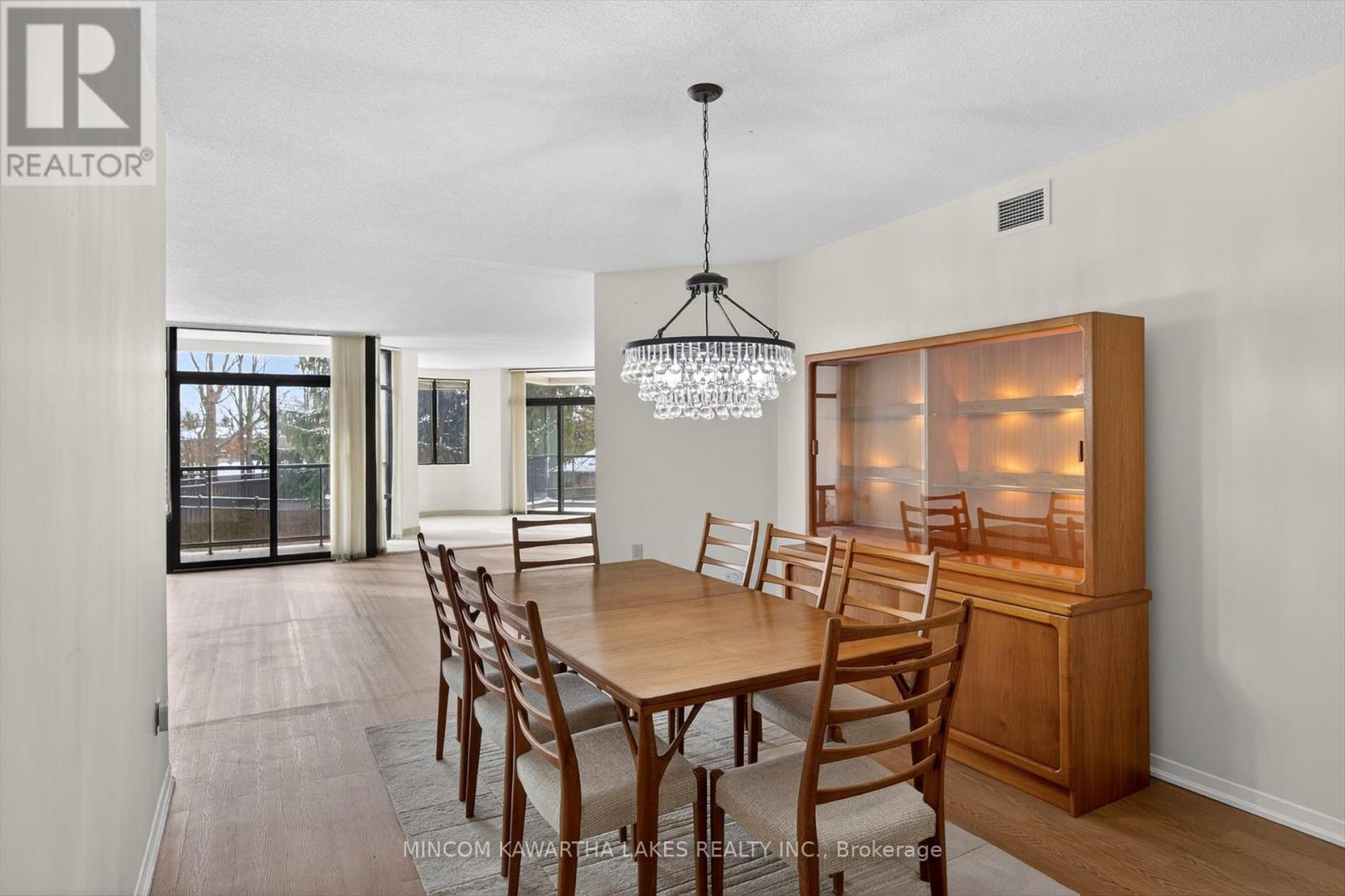 204 - 1818 Cherryhill Road, Peterborough (Monaghan Ward 2), Ontario  K9K 1S6 - Photo 8 - X12590394