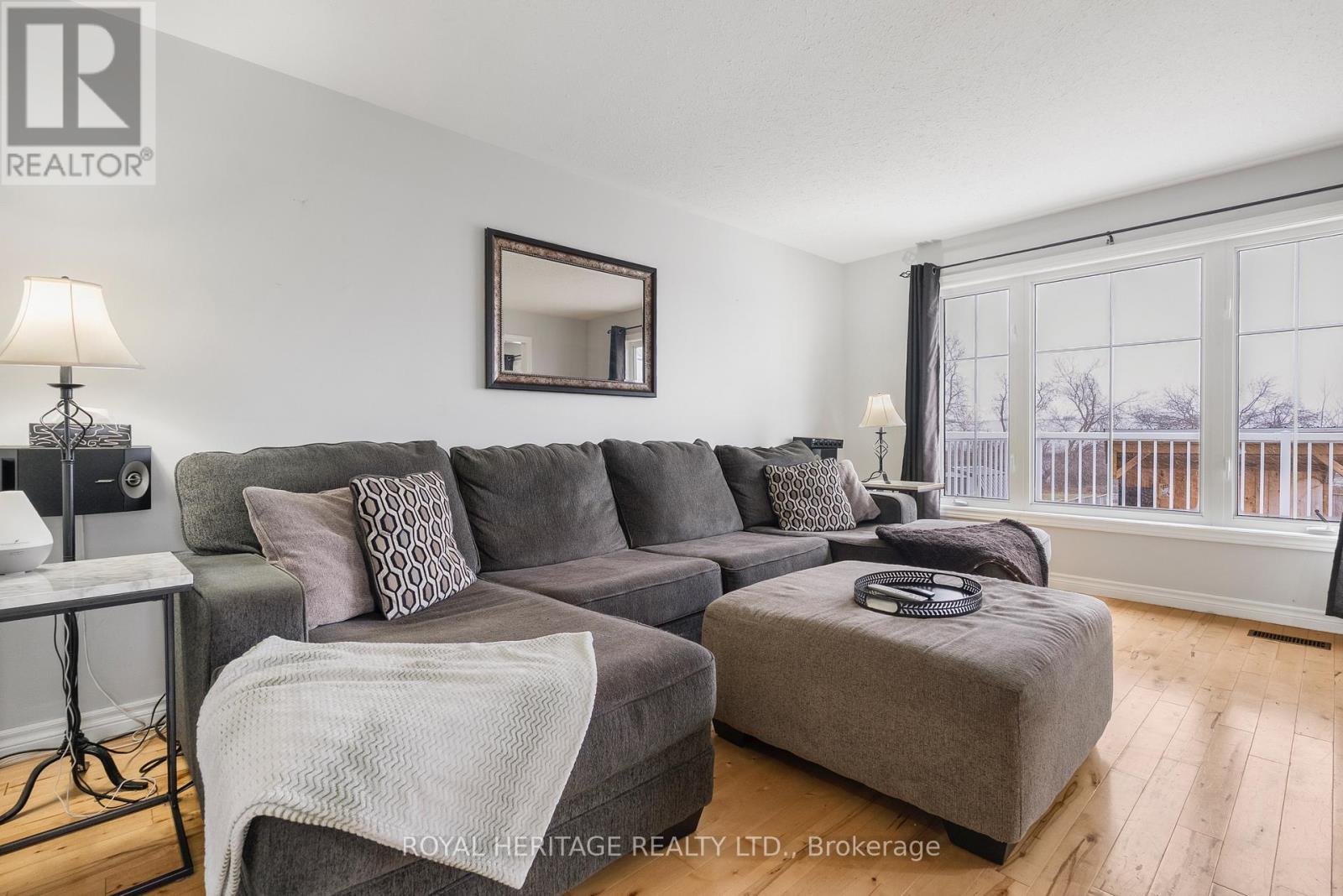 26 Beverly Street, Kawartha Lakes (Lindsay), Ontario  K9V 4Y7 - Photo 11 - X12590494