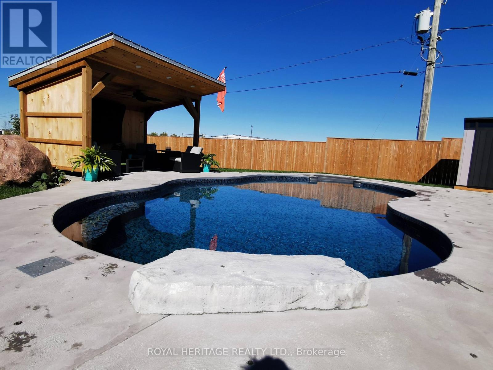 26 Beverly Street, Kawartha Lakes (Lindsay), Ontario  K9V 4Y7 - Photo 27 - X12590494