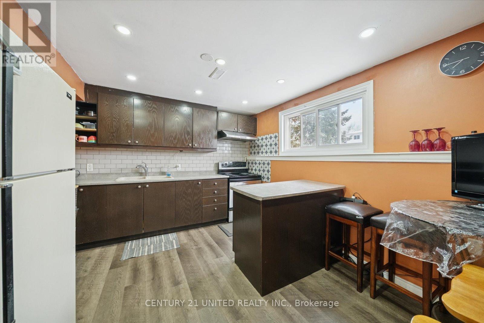 939 Dainard Drive, Peterborough (Monaghan Ward 2), Ontario  K9K 2A7 - Photo 24 - X12590786