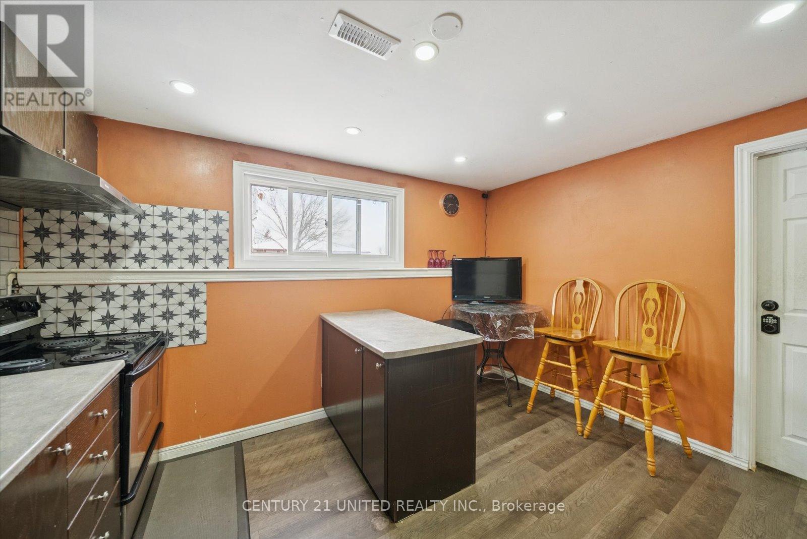 939 Dainard Drive, Peterborough (Monaghan Ward 2), Ontario  K9K 2A7 - Photo 26 - X12590786