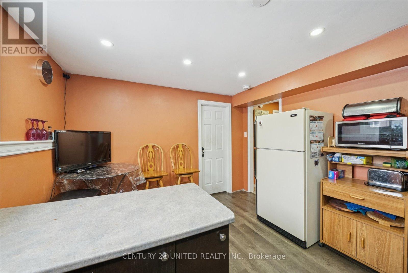 939 Dainard Drive, Peterborough (Monaghan Ward 2), Ontario  K9K 2A7 - Photo 27 - X12590786