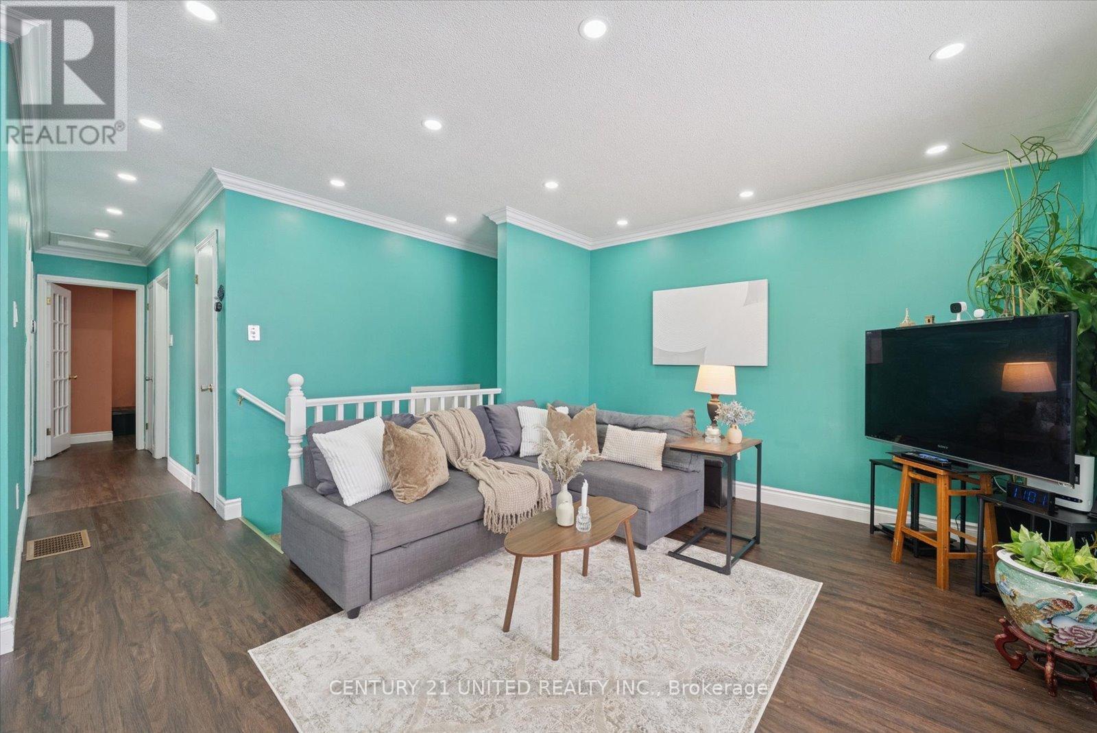 939 Dainard Drive, Peterborough (Monaghan Ward 2), Ontario  K9K 2A7 - Photo 7 - X12590786