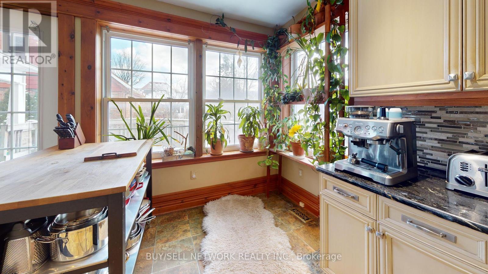 773 Aylmer Street N, Peterborough (Northcrest Ward 5), Ontario  K9H 3X7 - Photo 14 - X12590832