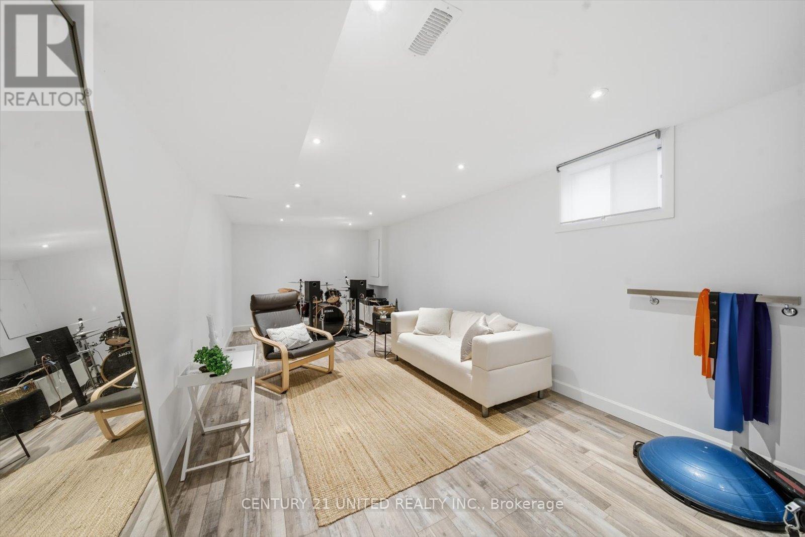 2339 Kawartha Heights Boulevard, Peterborough (Monaghan Ward 2), Ontario  K9K 1S4 - Photo 37 - X12591038