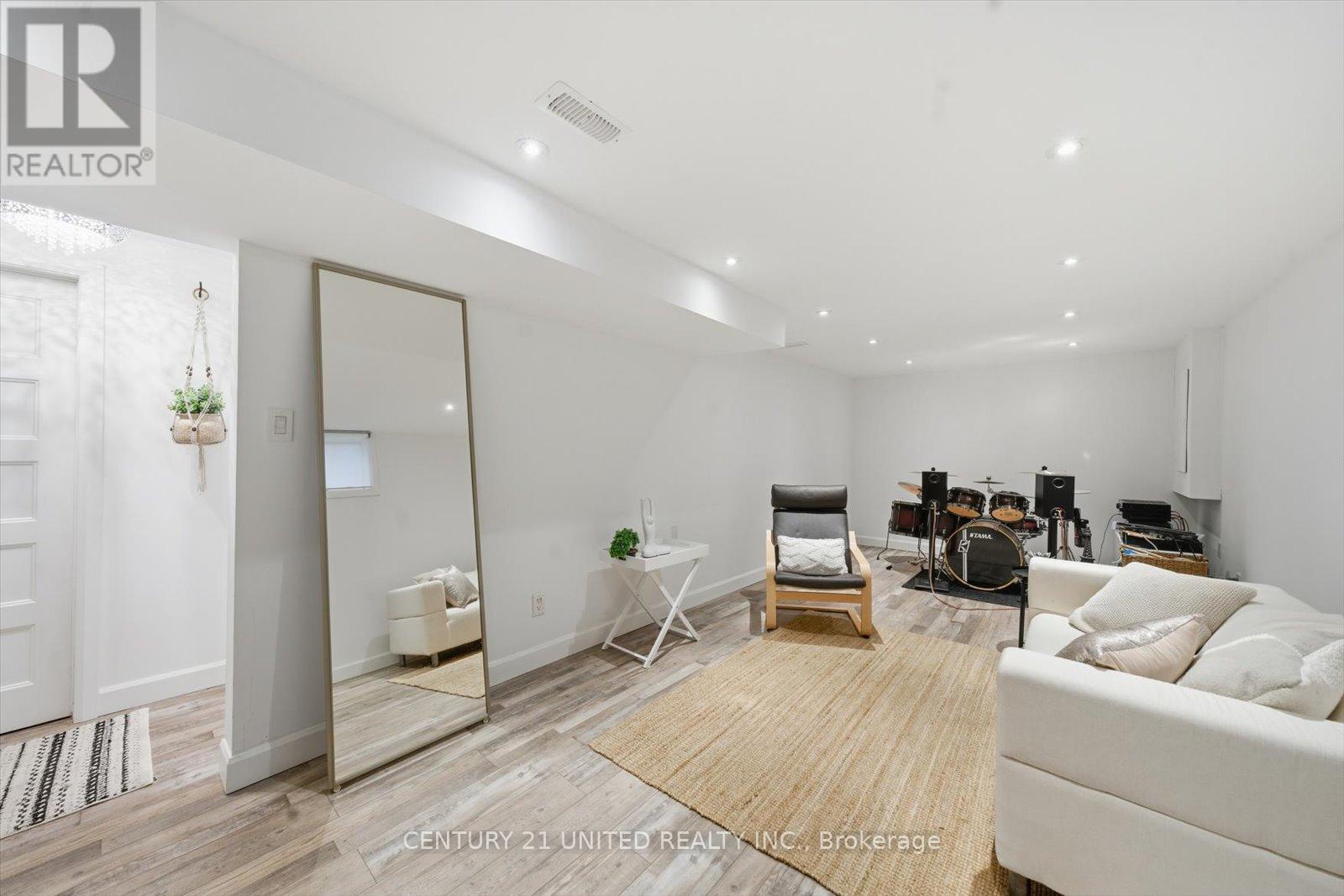 2339 Kawartha Heights Boulevard, Peterborough (Monaghan Ward 2), Ontario  K9K 1S4 - Photo 38 - X12591038