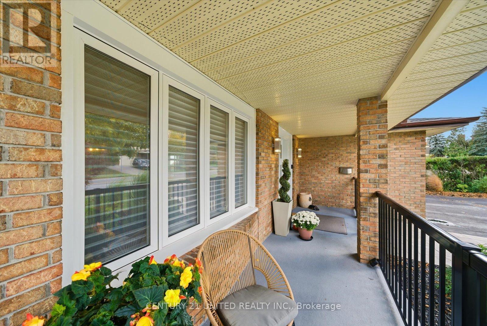 2339 Kawartha Heights Boulevard, Peterborough (Monaghan Ward 2), Ontario  K9K 1S4 - Photo 5 - X12591038