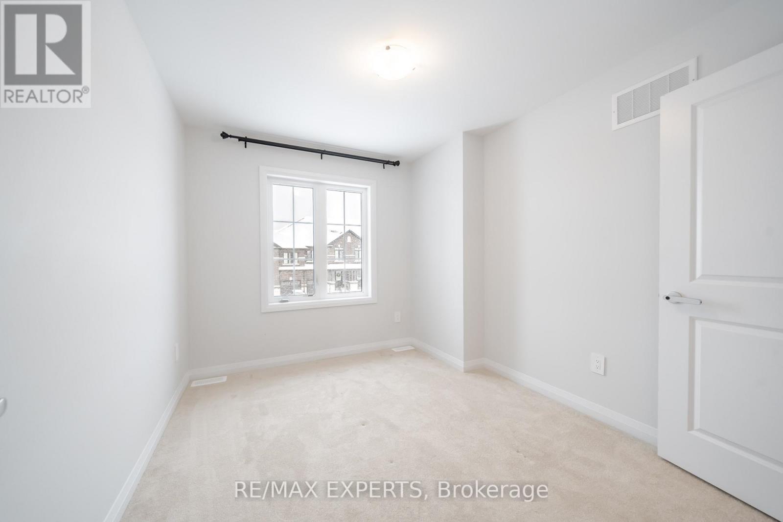 124 Corley Street, Kawartha Lakes (Lindsay), Ontario  K9V 0R4 - Photo 19 - X12591322