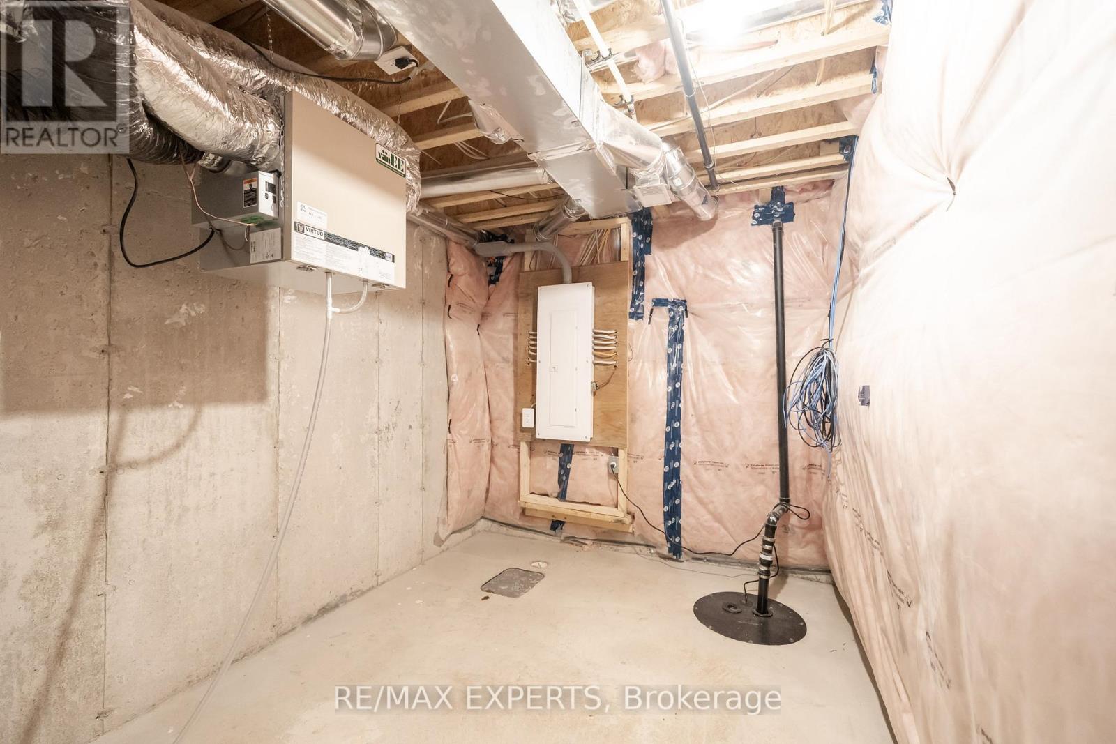 124 Corley Street, Kawartha Lakes (Lindsay), Ontario  K9V 0R4 - Photo 39 - X12591322