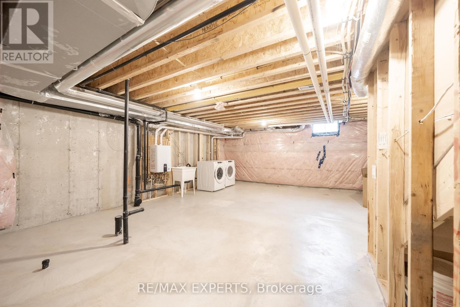 124 Corley Street, Kawartha Lakes (Lindsay), Ontario  K9V 0R4 - Photo 40 - X12591322