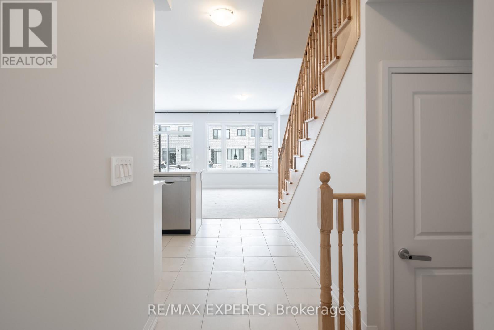 124 Corley Street, Kawartha Lakes (Lindsay), Ontario  K9V 0R4 - Photo 6 - X12591322