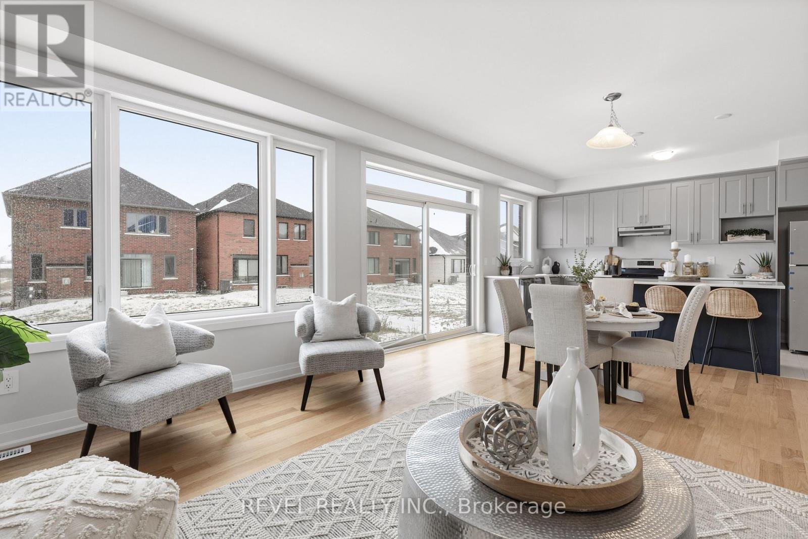 47 Corley Street, Kawartha Lakes (Lindsay), Ontario  K9V 6C2 - Photo 11 - X12592432