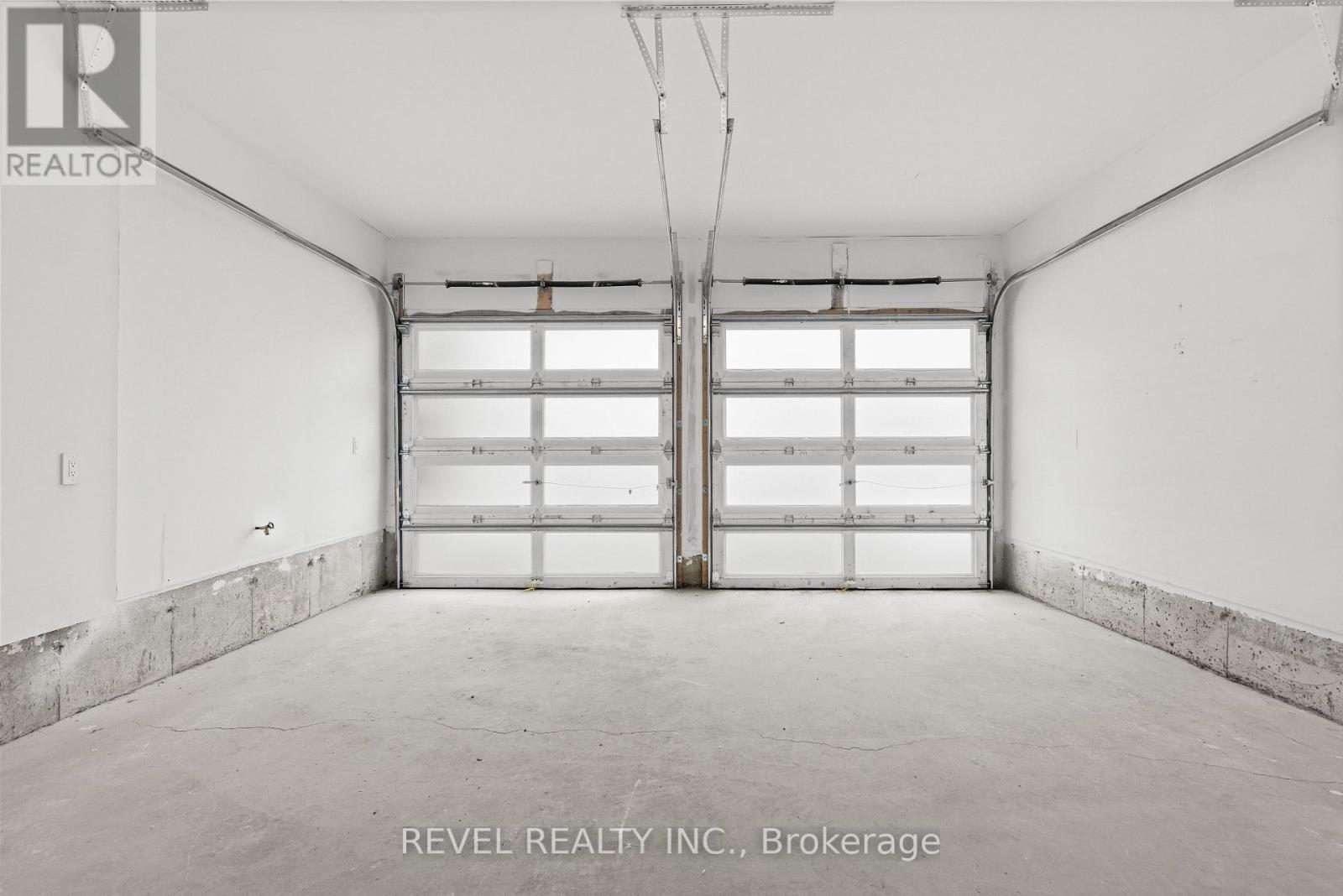 47 Corley Street, Kawartha Lakes (Lindsay), Ontario  K9V 6C2 - Photo 37 - X12592432