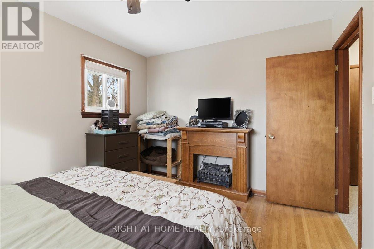 12 Maryknoll Avenue, Kawartha Lakes (Lindsay), Ontario  K9V 1A8 - Photo 16 - X12592922