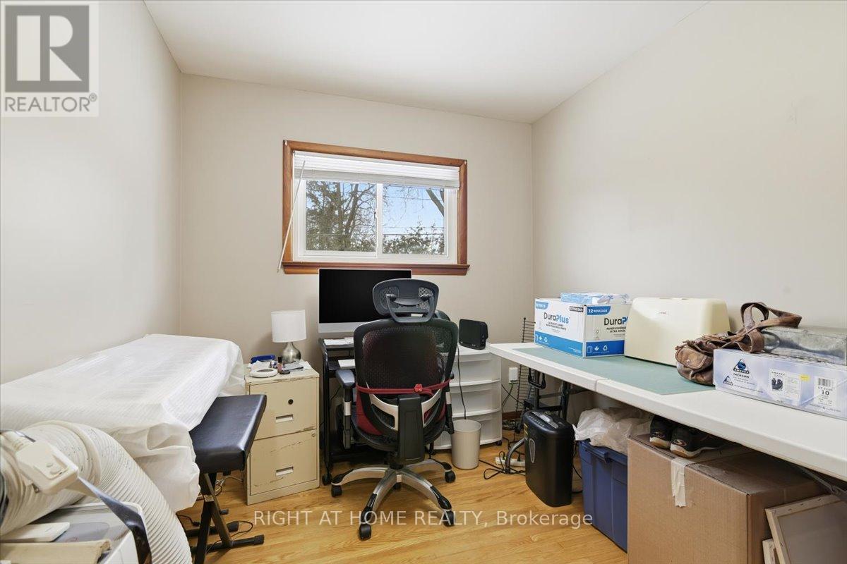 12 Maryknoll Avenue, Kawartha Lakes (Lindsay), Ontario  K9V 1A8 - Photo 17 - X12592922