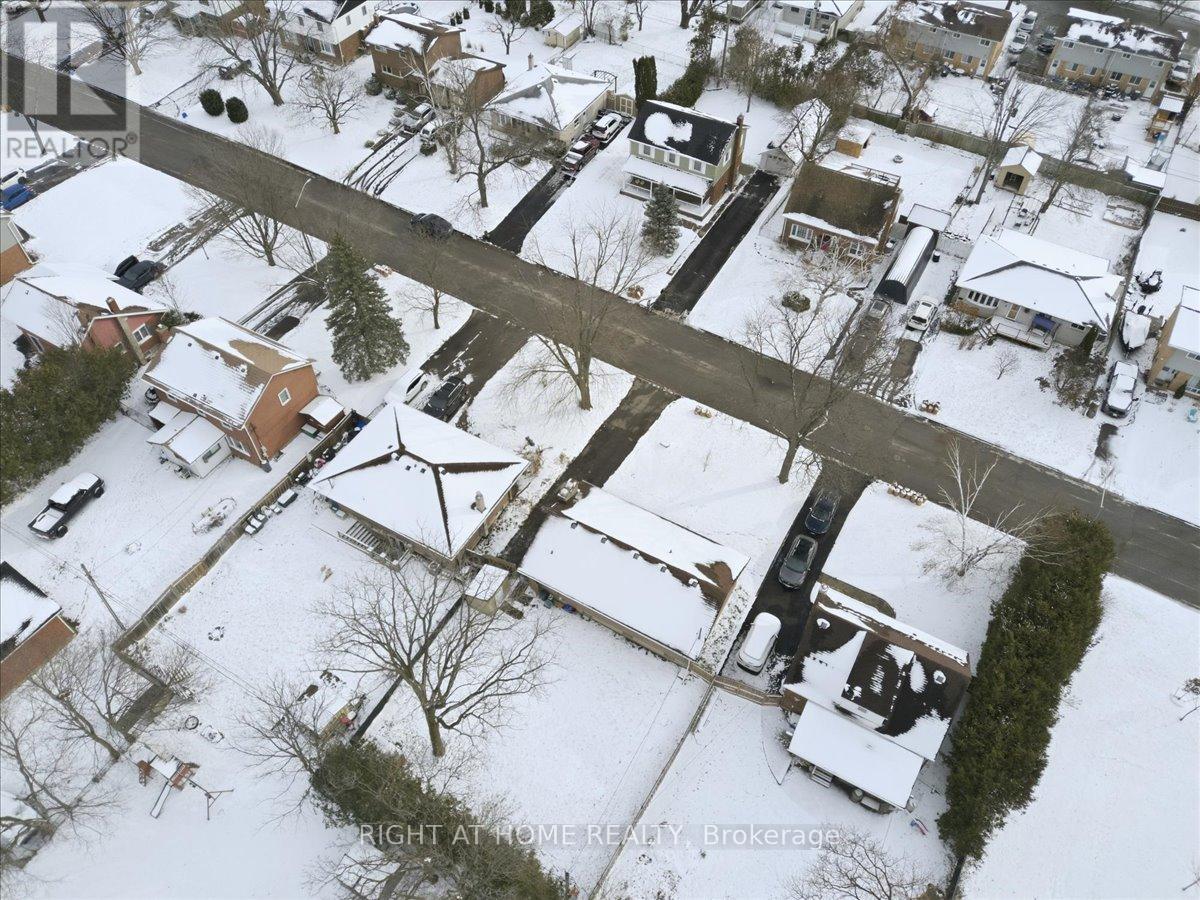 12 Maryknoll Avenue, Kawartha Lakes (Lindsay), Ontario  K9V 1A8 - Photo 33 - X12592922