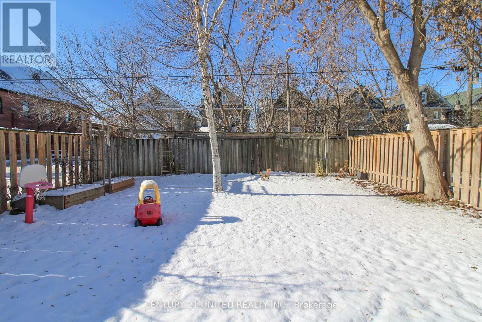 183 Rubidge Street, Peterborough (Town Ward 3), Ontario  K9J 3N6 - Photo 38 - X12593600