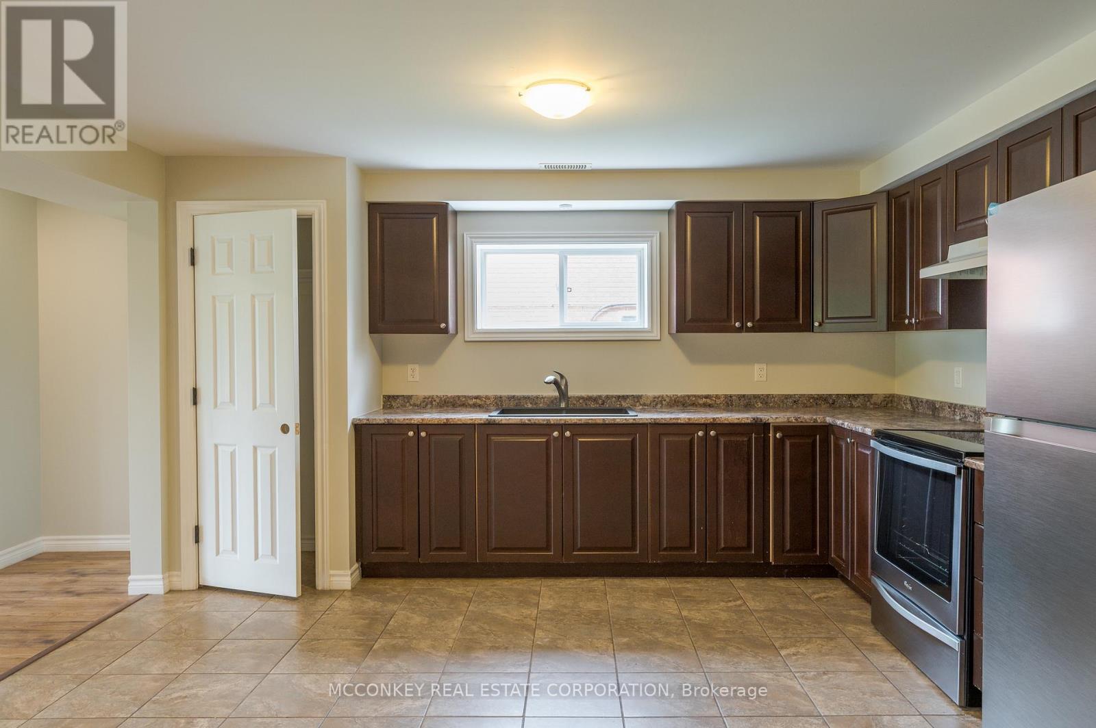 1563 Scollard Crescent, Peterborough (Ashburnham Ward 4), Ontario  K9H 0A8 - Photo 30 - X12594256