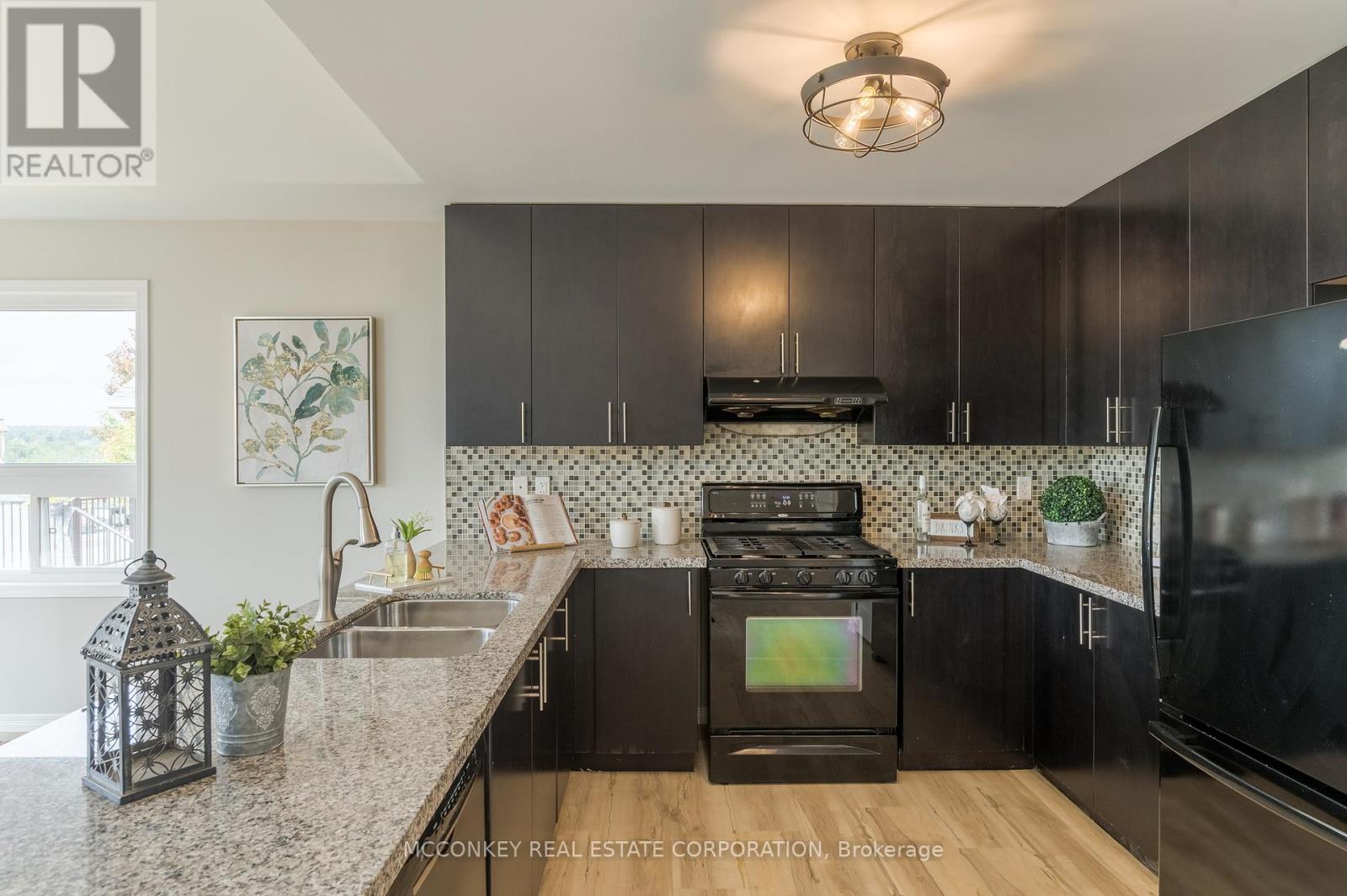 1563 Scollard Crescent, Peterborough (Ashburnham Ward 4), Ontario  K9H 0A8 - Photo 7 - X12594256