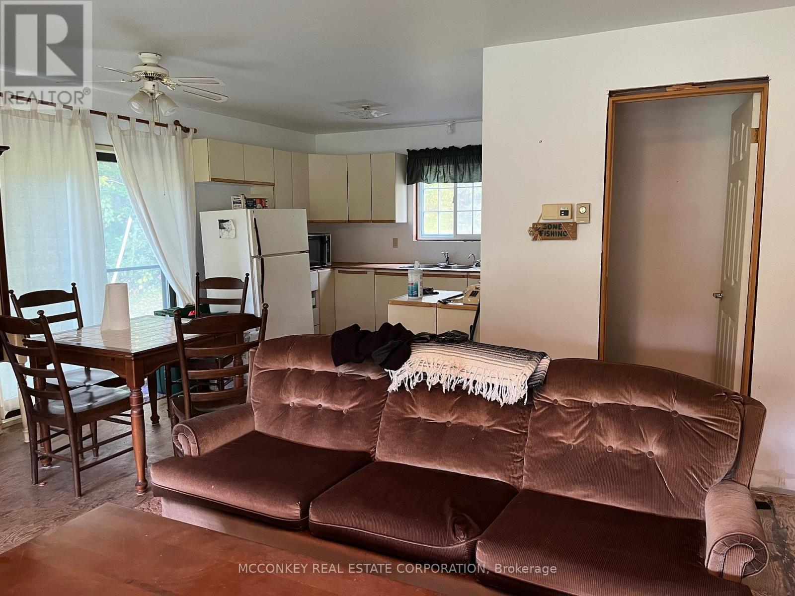 2370 Julia Shore Road E, Douro-Dummer, Ontario  K0L 2H0 - Photo 12 - X12594354