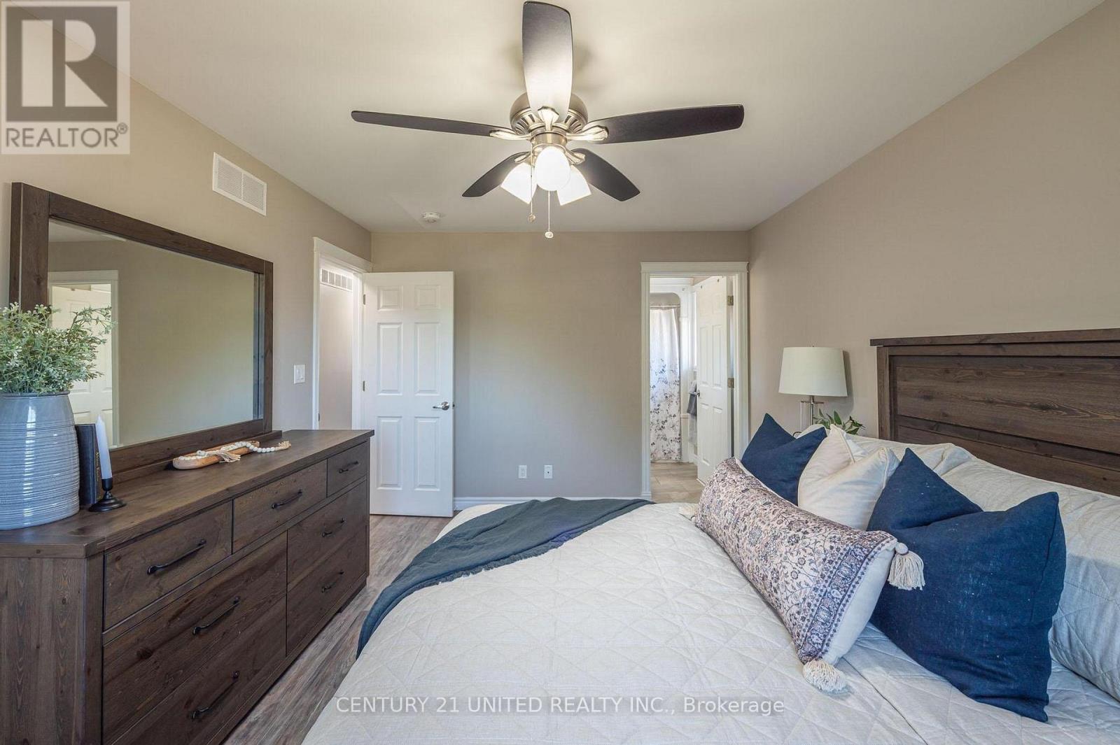 102 King Street W, Kawartha Lakes (Emily), Ontario  K0L 2W0 - Photo 10 - X12594478