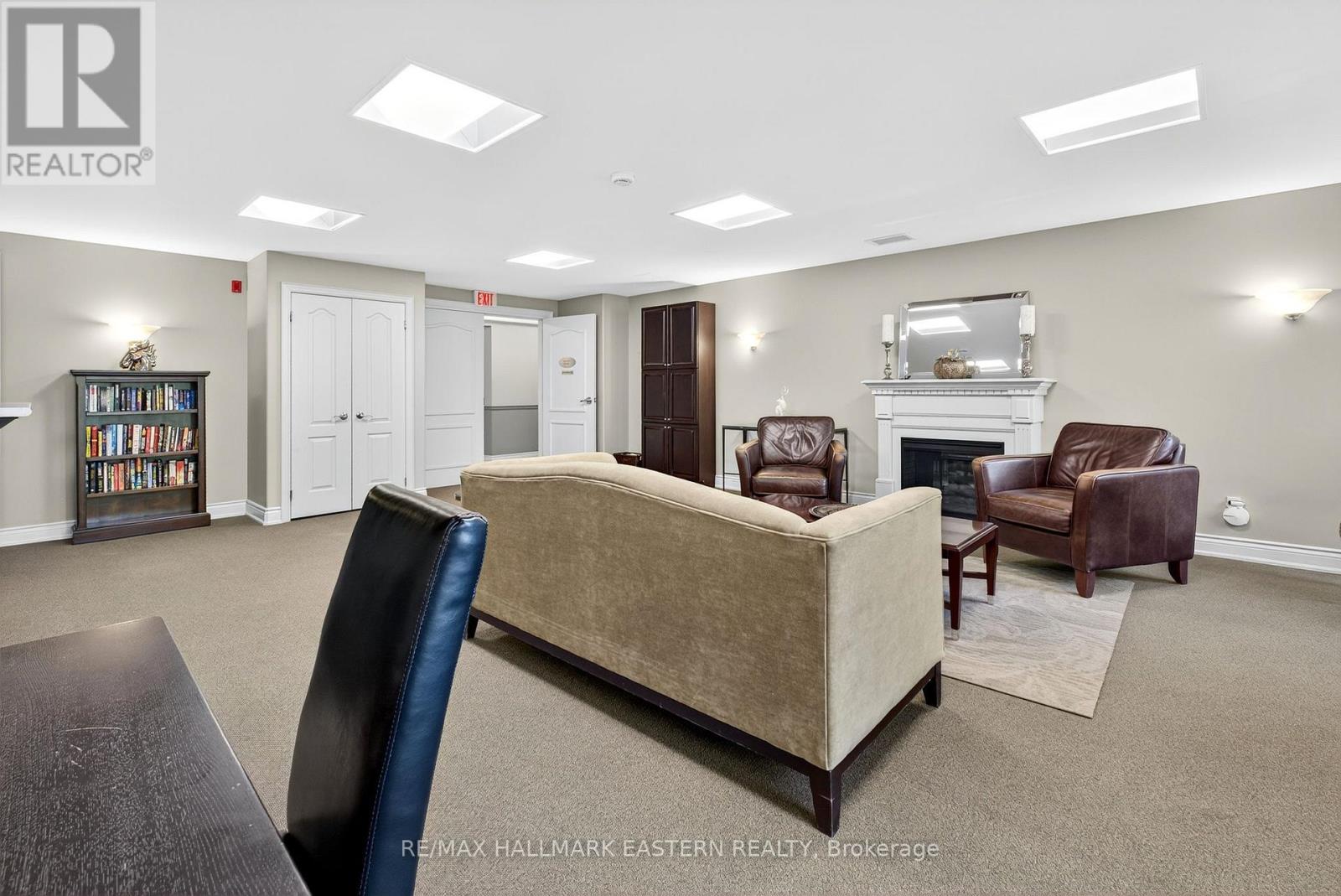 Ph06 - 869 Clonsilla Avenue, Peterborough (Otonabee Ward 1), Ontario  K9J 0B7 - Photo 45 - X12595096