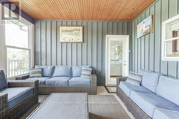 2492 Buckhorn Road, Selwyn, Ontario  K0L 2H0 - Photo 15 - X12595172