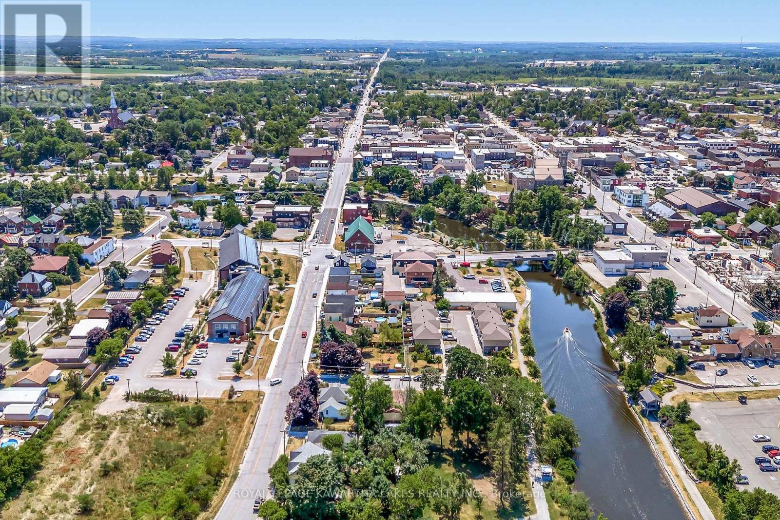 4 Bond Street E, Kawartha Lakes (Lindsay), Ontario  K9V 3P3 - Photo 34 - X12595422