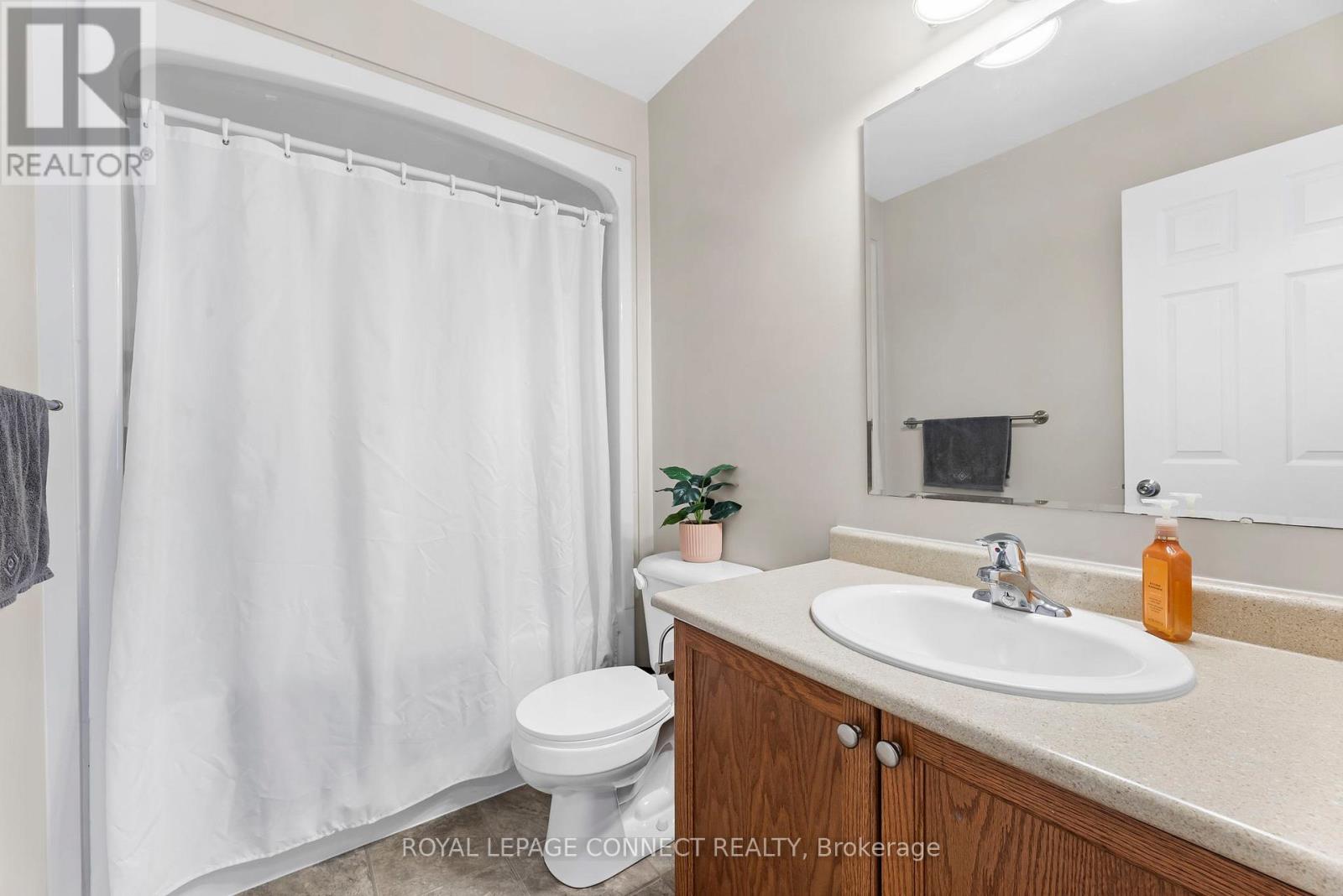 25 Springdale Drive, Kawartha Lakes (Lindsay), Ontario  K9V 4R1 - Photo 22 - X12596114