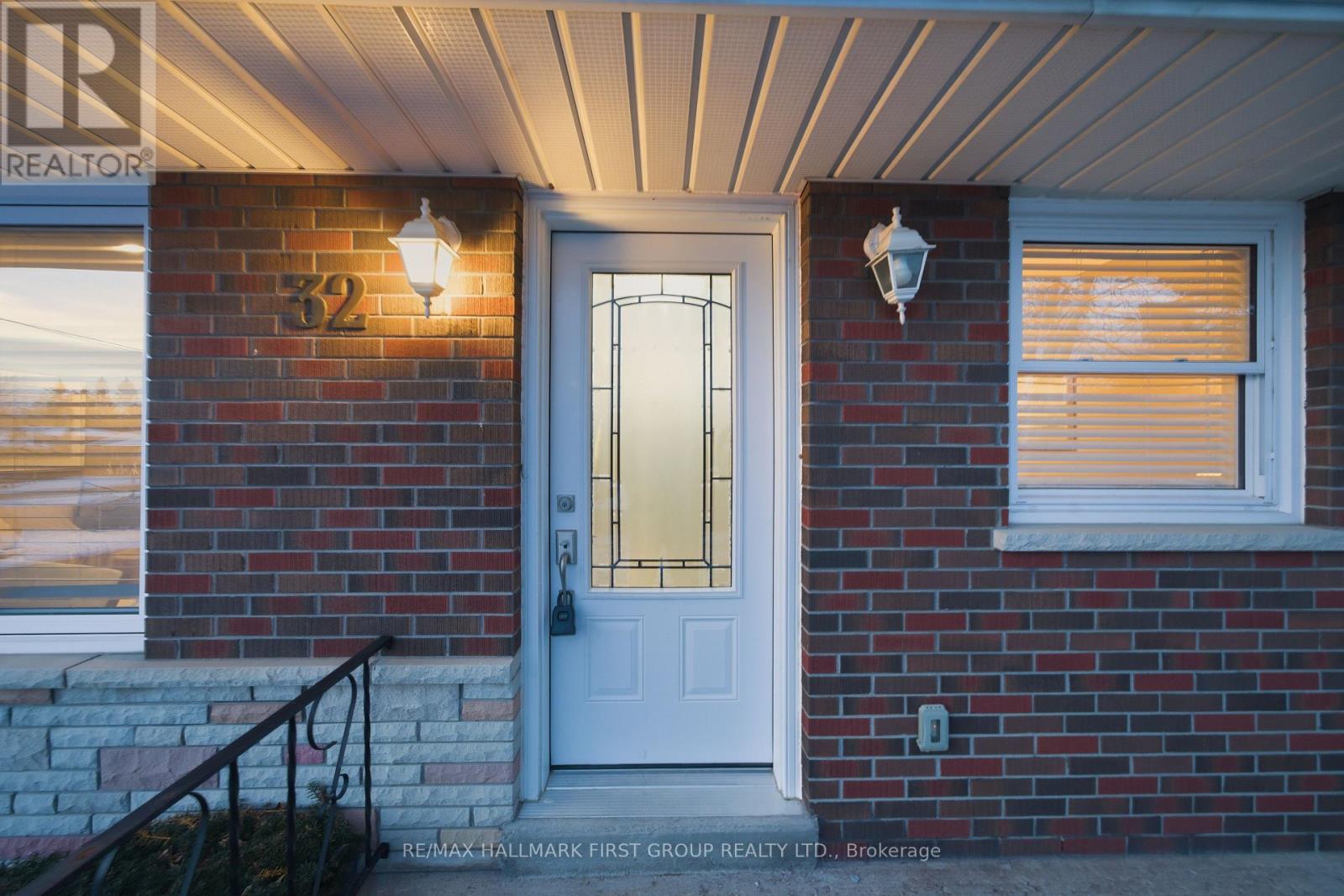 32 Jones Avenue, Clarington, Ontario  L0A 1J0 - Photo 4 - E12597252