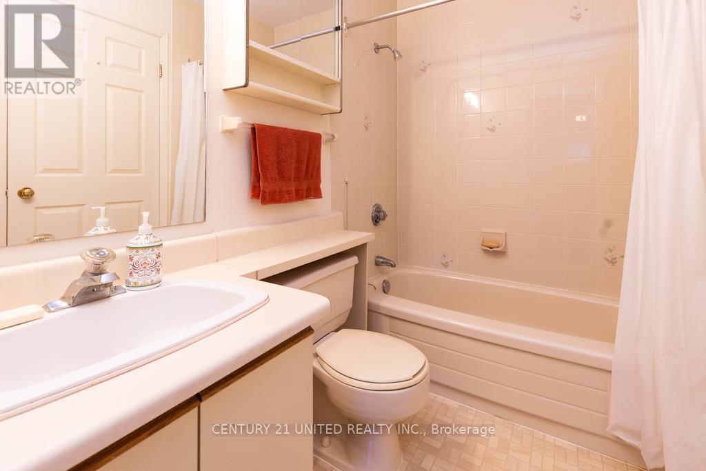 305 - 921 Armour Road, Peterborough (Ashburnham Ward 4), Ontario  K9H 7K5 - Photo 9 - X12597812