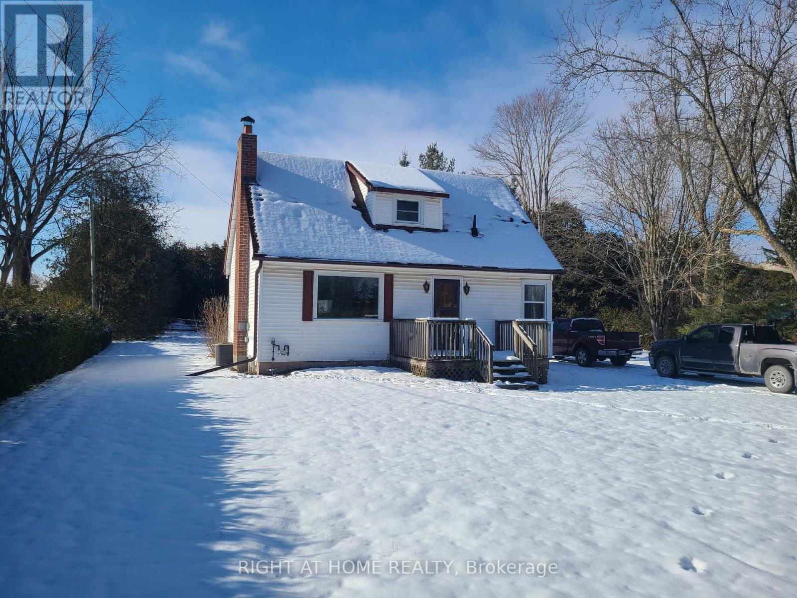 229 Angeline Street S, Kawartha Lakes (Lindsay), Ontario  K9V 4R2 - Photo 1 - X12598420
