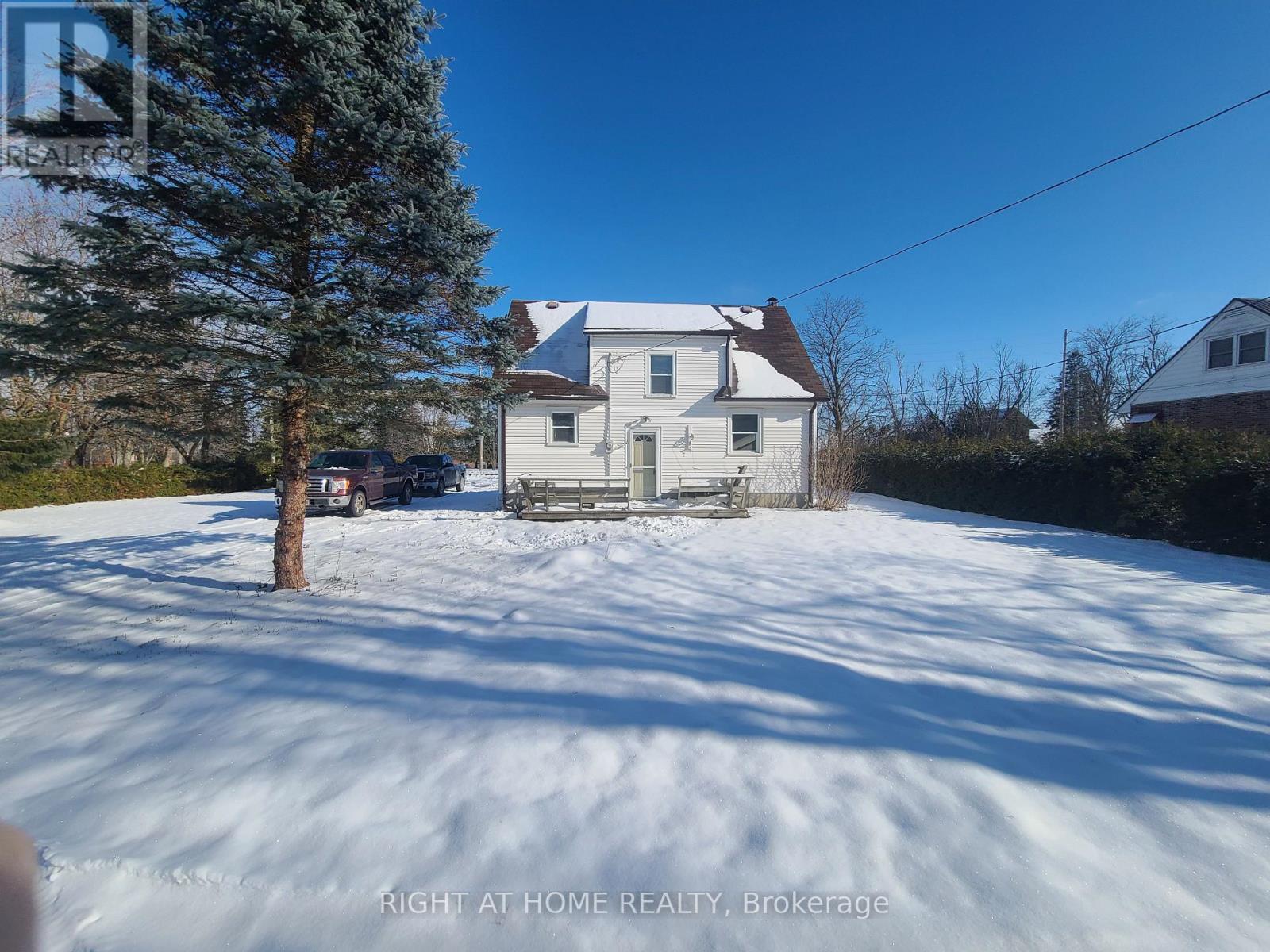 229 Angeline Street S, Kawartha Lakes (Lindsay), Ontario  K9V 4R2 - Photo 2 - X12598420