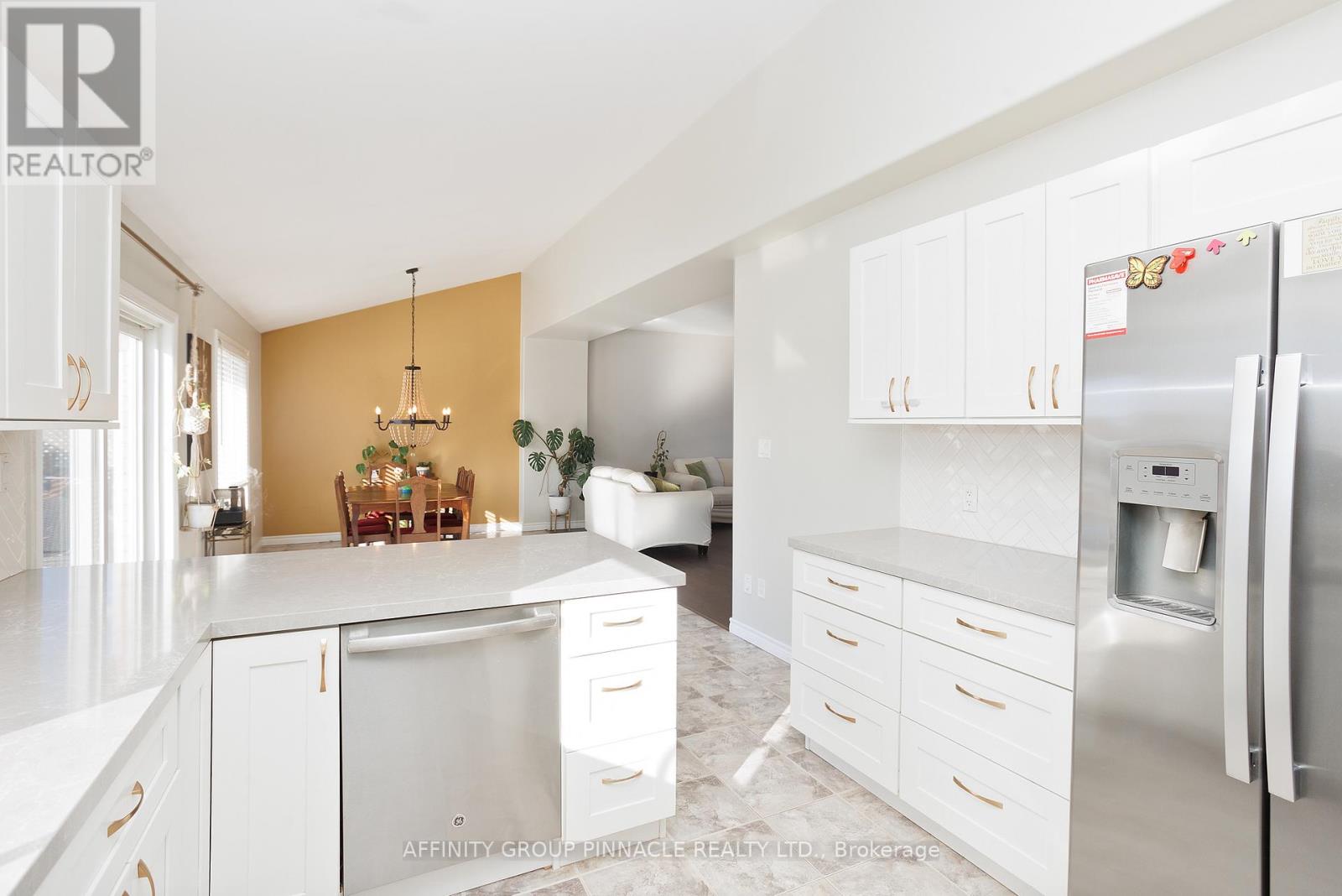 11 Moynes Court, Kawartha Lakes (Lindsay), Ontario  K9V 0L2 - Photo 17 - X12598742