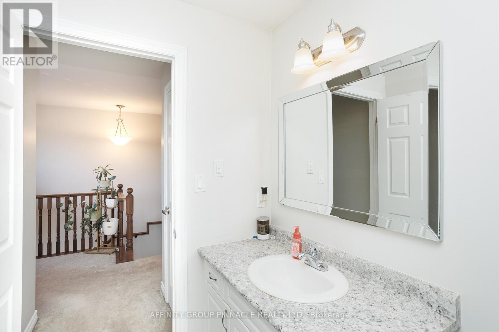 11 Moynes Court, Kawartha Lakes (Lindsay), Ontario  K9V 0L2 - Photo 32 - X12598742