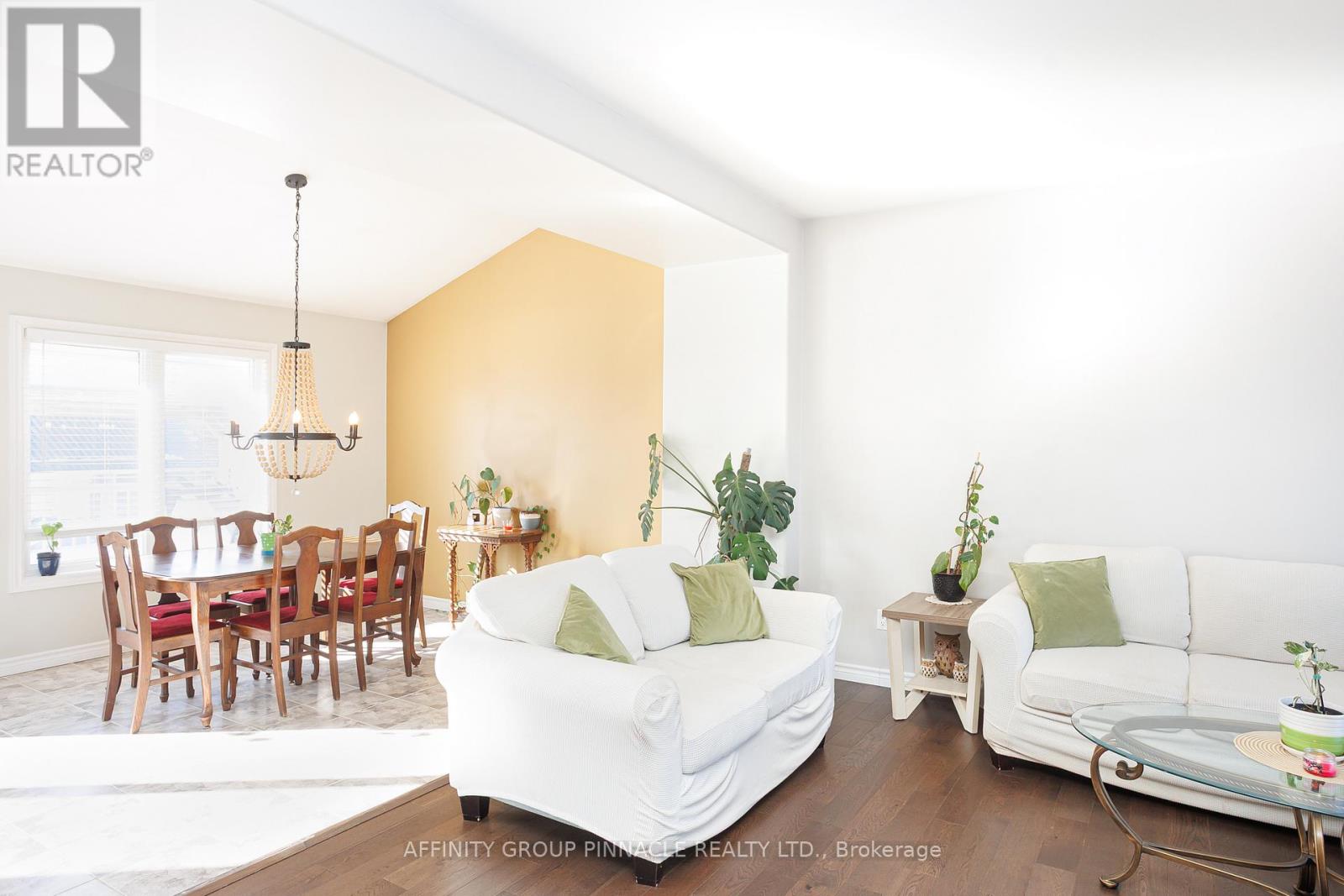 11 Moynes Court, Kawartha Lakes (Lindsay), Ontario  K9V 0L2 - Photo 8 - X12598742